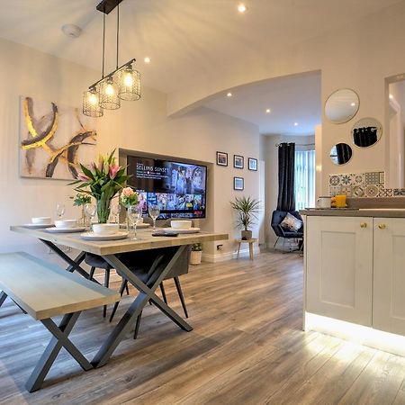 The Belfast Boutique Central Cozy Sleeps7 (Adults Only) Екстер'єр фото