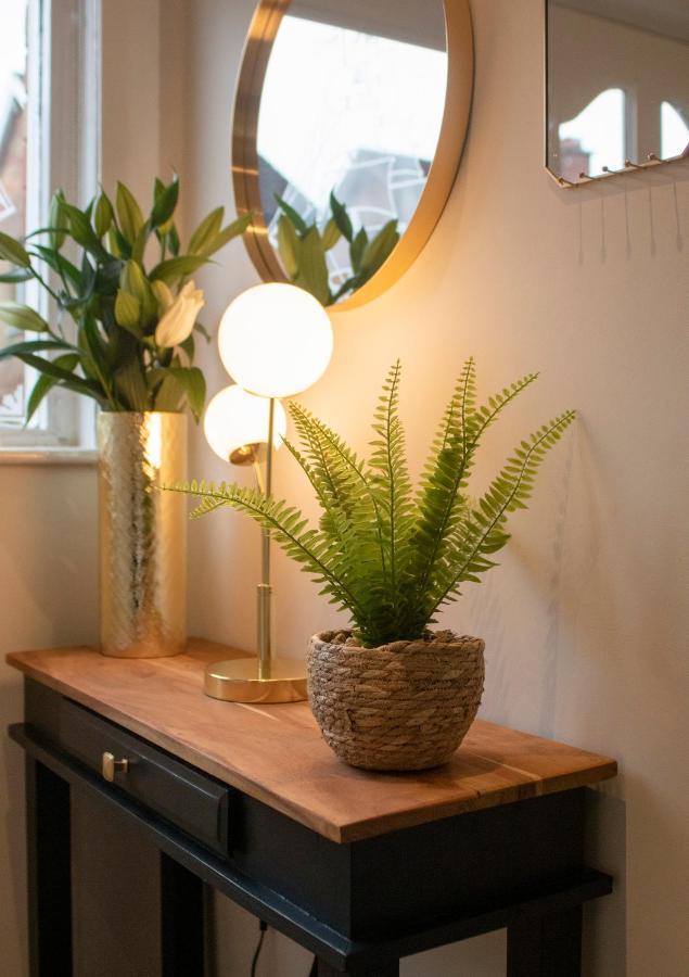 The Belfast Boutique Central Cozy Sleeps7 (Adults Only) Екстер'єр фото