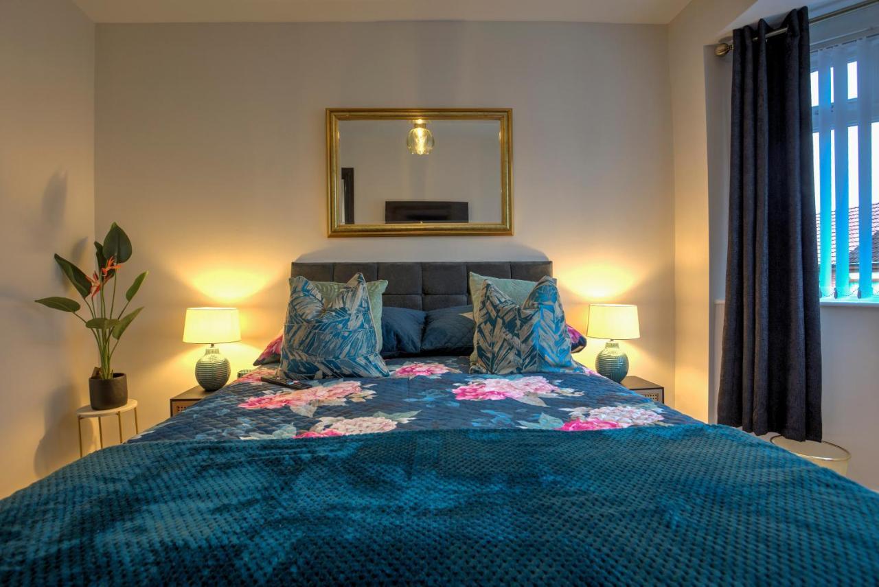 The Belfast Boutique Central Cozy Sleeps7 (Adults Only) Екстер'єр фото